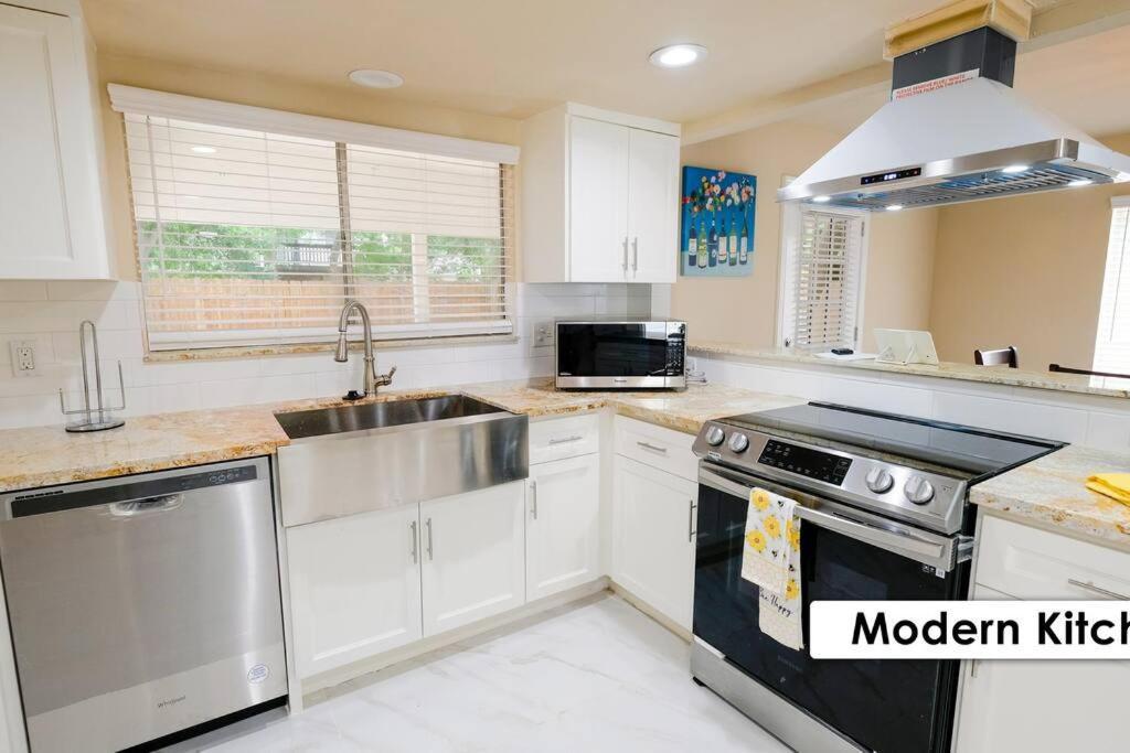 Stunning Family Home In North Houston!!! - Briar Creek Спринг Экстерьер фото