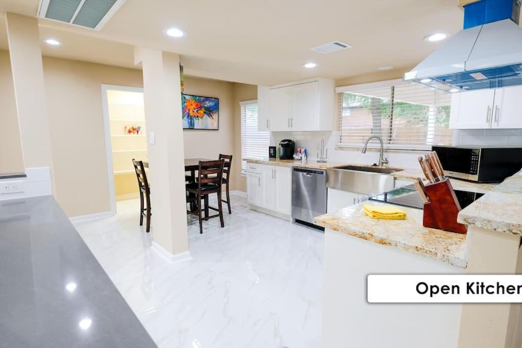 Stunning Family Home In North Houston!!! - Briar Creek Спринг Экстерьер фото
